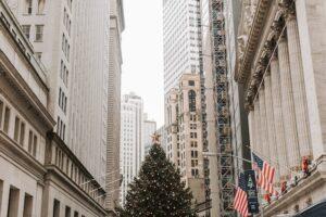 Wall Street Opens Lower Amid Debt Ceiling Talks